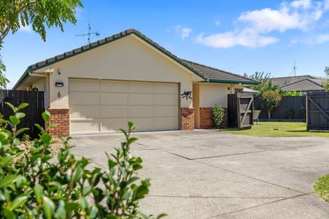 Photo of property in 6 Mcleod Place, Papamoa Beach, Papamoa, 3118