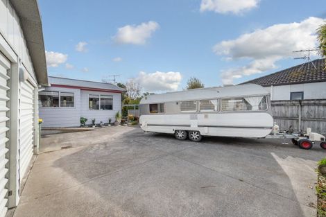 Photo of property in 13 O'halloran Road, Howick, Auckland, 2014