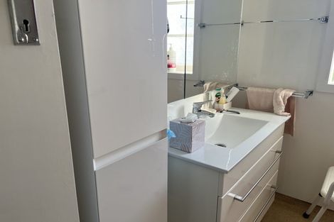 Photo of property in 75 Dixon Avenue, Hawera, 4610