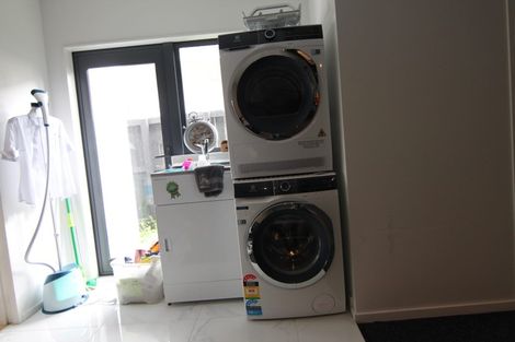 Photo of property in 5b Rimu Road, Mangere Bridge, Auckland, 2022