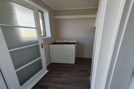 Photo of property in 20 Foyle Place, Glendene, Auckland, 0602