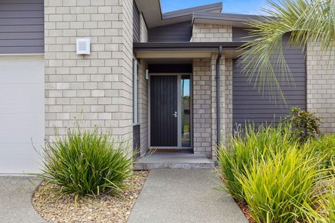 Photo of property in 1 Kapuka Street, Papamoa Beach, Papamoa, 3118