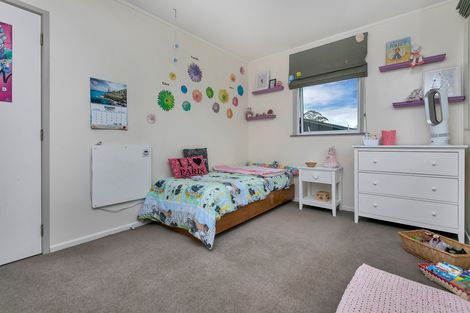 Photo of property in 43 Maude Street, Riverhead, 0820