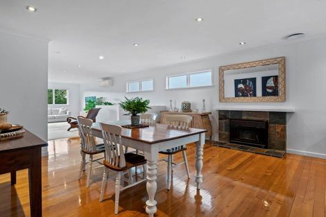 Photo of property in 28 Alexander Avenue, Torbay, Auckland, 0630