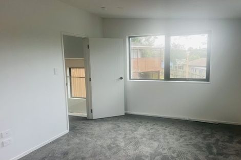 Photo of property in 4a Lowell Place, Massey, Auckland, 0614