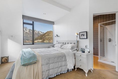 Photo of property in Marina Village, 1/10 Marina Drive, Frankton, Queenstown, 9300
