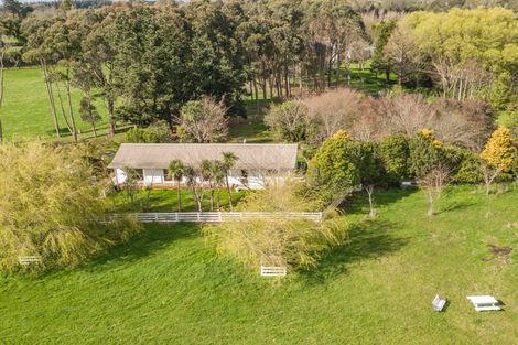 Photo of property in 9 Te Whanga Road, Levin, 5572