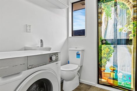 Photo of property in 2/327 Main South Road, Hornby, Christchurch, 8042