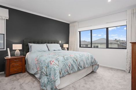 Photo of property in 21 Kukuwai Avenue, Red Beach, 0932