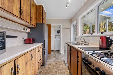 Photo of property in 18 Carlton Street, Glenholme, Rotorua, 3010