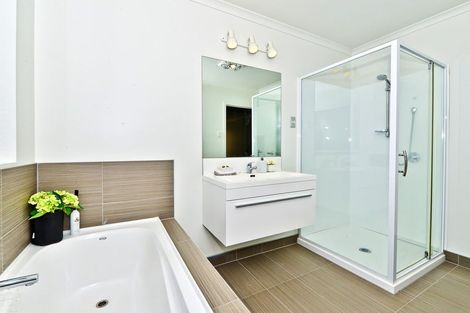 Photo of property in 19 Trauzer Place, Flagstaff, Hamilton, 3210