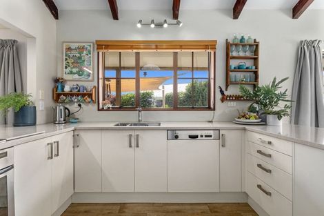 Photo of property in 16 Berg Place, Whakatane, 3120