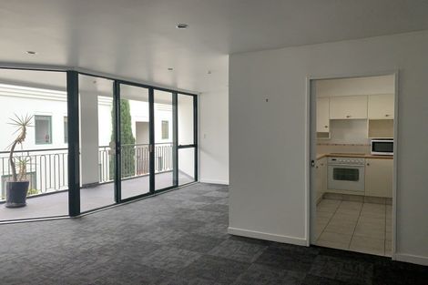 Photo of property in St James Courts, 2/77 Gloucester Street, Christchurch Central, Christchurch, 8013