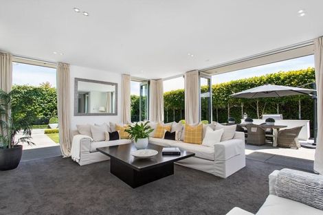 Photo of property in 39 Weka Street, Fendalton, Christchurch, 8041