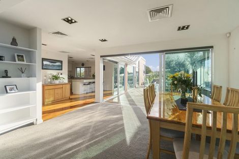 Photo of property in 444 Old Te Atatu Road, Te Atatu Peninsula, Auckland, 0610