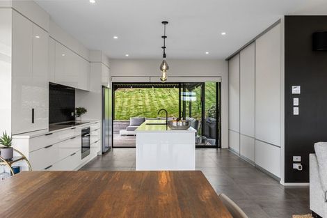 Photo of property in 101 Oteki Park Drive, Welcome Bay, Tauranga, 3112