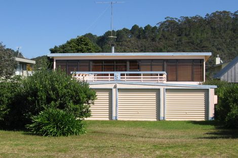 Photo of property in 5 Marine Parade, Cooks Beach, Whitianga, 3591
