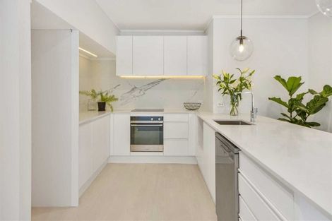 Photo of property in 3/68 Braemar Road, Castor Bay, Auckland, 0620