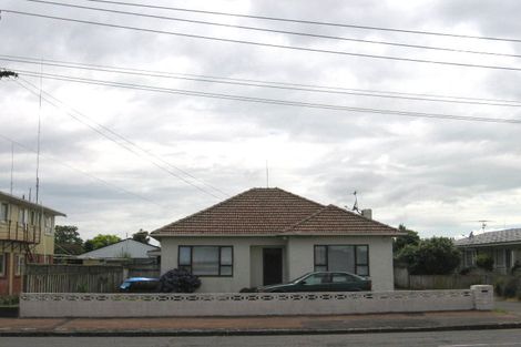 Photo of property in 227 Point Chevalier Road, Point Chevalier, Auckland, 1022
