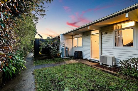 Photo of property in 5/340 Te Atatu Road, Te Atatu South, Auckland, 0610