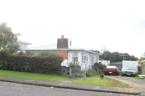 Photo of property in 18a Thompson Terrace, Manurewa, Auckland, 2102