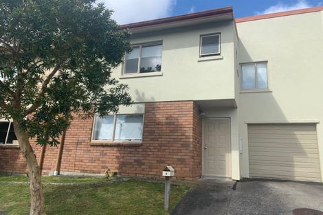 Photo of property in 3 Gina Avenue, Ranui, Auckland, 0612