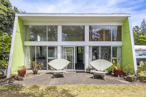 Photo of property in 41 Queens Road, Waikanae Beach, Waikanae, 5036