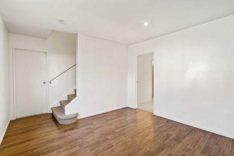 Photo of property in 16a Becroft Drive, Forrest Hill, Auckland, 0620