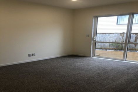 Photo of property in 8 Tawa Place, Orewa, 0931