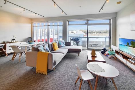 Photo of property in Revolucion Apartments, 206e/28 Torrens Terrace, Mount Cook, Wellington, 6011