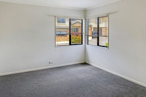 Photo of property in 1/6 Sunnydale Place, Oteha, Auckland, 0632