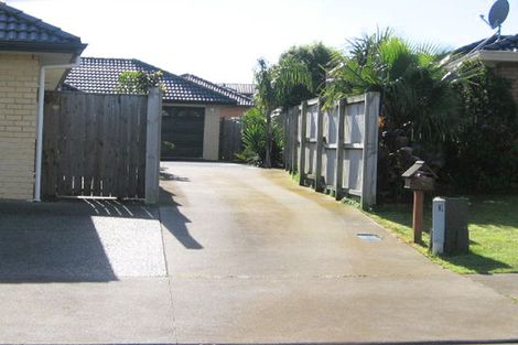 Photo of property in 8 Ardee Close, East Tamaki, Auckland, 2016