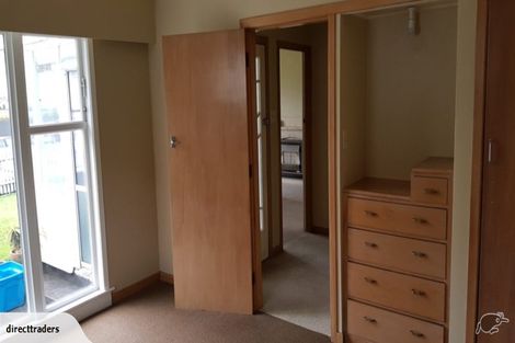 Photo of property in 22 Pendarves Street, New Plymouth, 4310