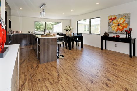 Photo of property in 18c Oriana Avenue, Lynfield, Auckland, 1042