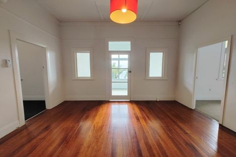 Photo of property in 41 Norwood Road, Bayswater, Auckland, 0622