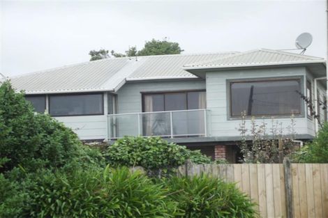 Photo of property in 1 Wairau Road, Oakura, 4314