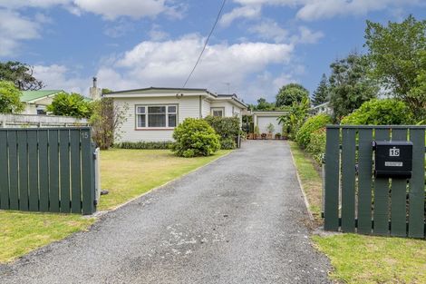 Photo of property in 15 The Avenue, Otaki Beach, Otaki, 5512
