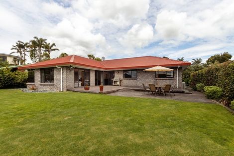 Photo of property in 24 Sheridan Crescent, Leamington, Cambridge, 3432