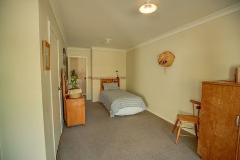 Photo of property in 979 Riverslea Road South, Longlands, Hastings, 4122