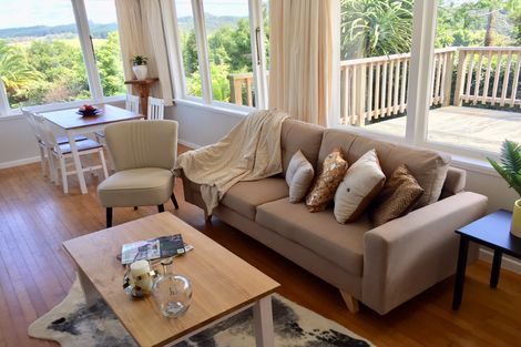 Photo of property in 15 Yorke Road, Haruru, 0204