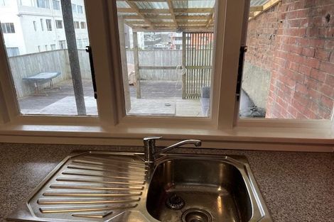 Photo of property in 9 Thompson Street, Mount Cook, Wellington, 6011