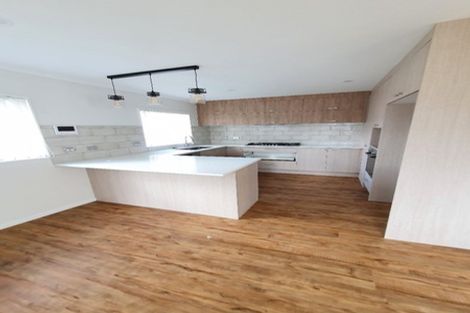 Photo of property in 7 Survila Street, Takanini, 2110