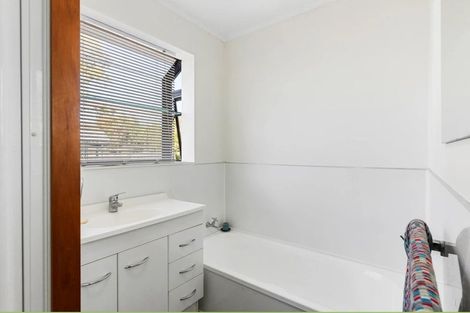 Photo of property in 42 Pinehurst Place, Wattle Downs, Auckland, 2103