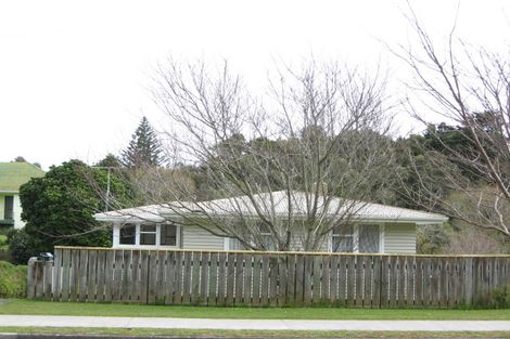 Photo of property in 26 Seaview Road, Marfell, New Plymouth, 4310