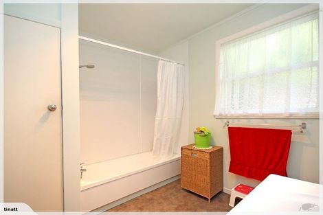 Photo of property in 15 Waterloo Crescent, Hokowhitu, Palmerston North, 4410