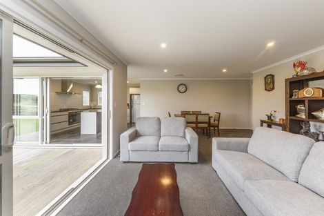 Photo of property in 14 Whio Avenue, Feilding, 4775