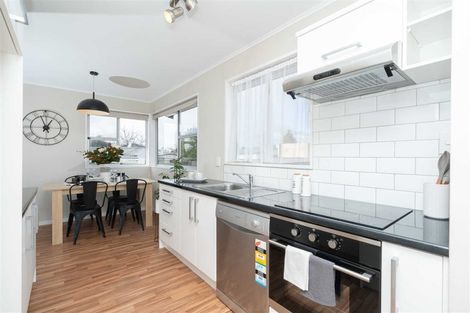 Photo of property in 17 Margaret Place, Deanwell, Hamilton, 3206