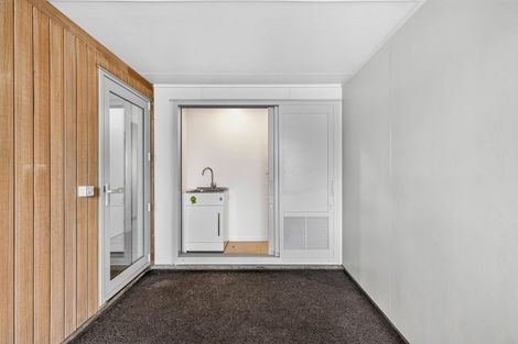 Photo of property in 1/1 Teddy Street, Whitiora, Hamilton, 3200