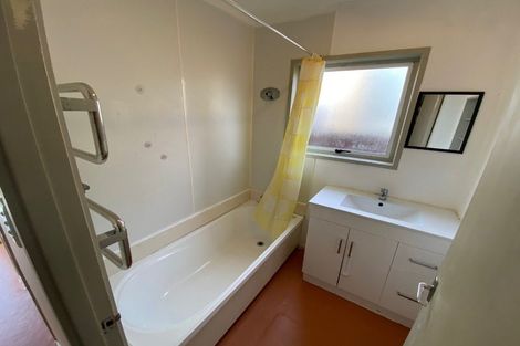 Photo of property in 300 Bucklands Beach Road, Bucklands Beach, Auckland, 2012