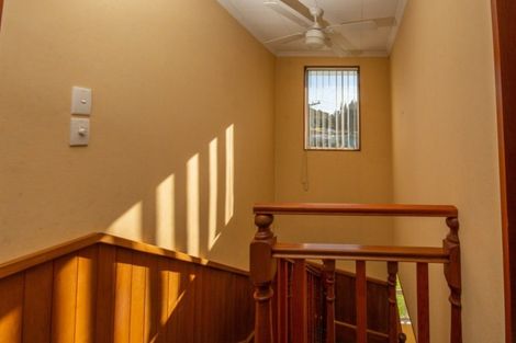 Photo of property in 75a Hampden Street, Picton, 7220